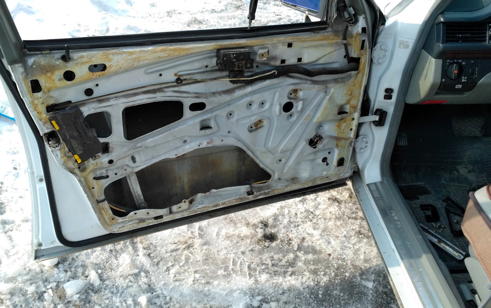 Стеклоподъемник — Mercedes-Benz E-class (W124), 2,2 л, 1992 года ...