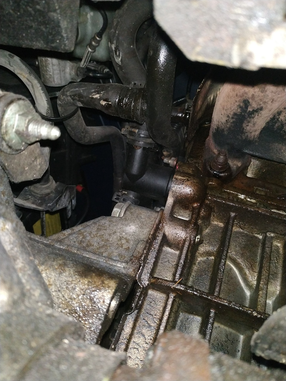 Ремонт: Слабое напряжение на клеммах аккумулятора при заведенном ...