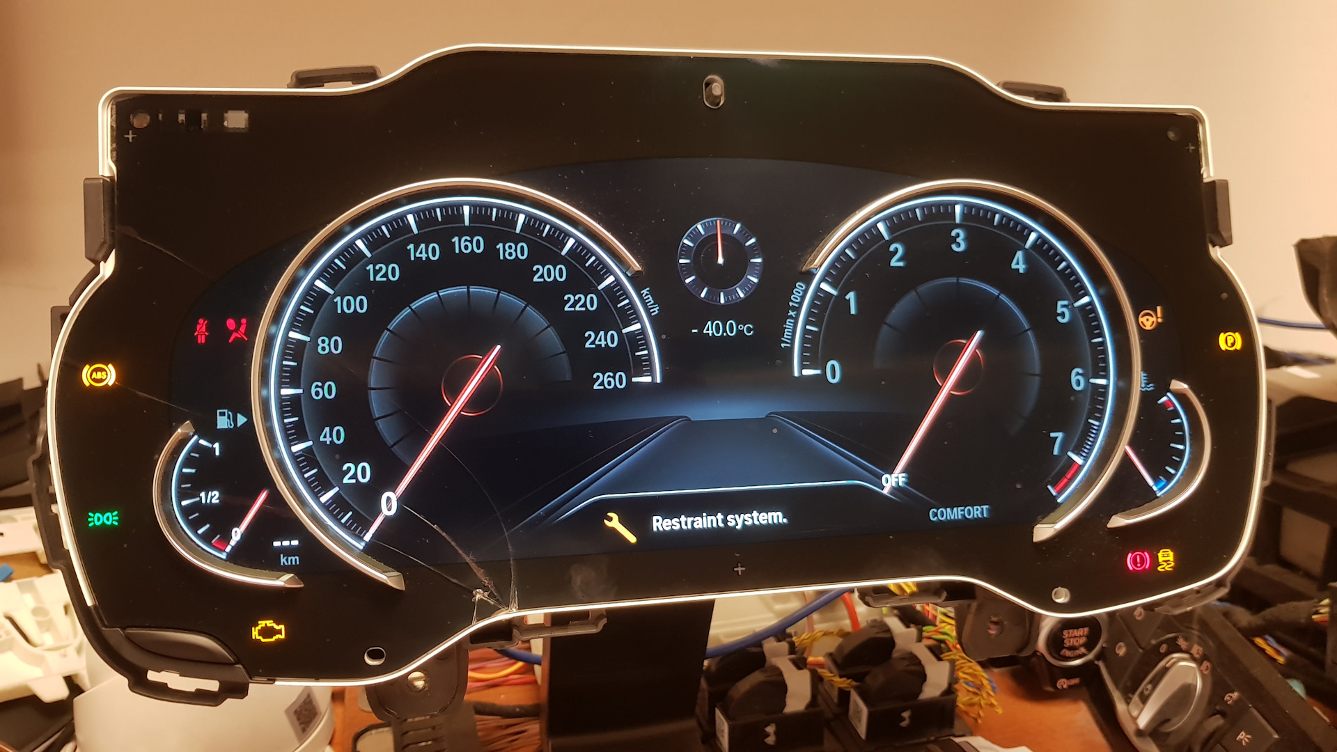 панель дополнена. приборы митсубиси паджеро. дополнительные приборы mitsubishi evo 10. подиум под датчики 60мм forester sf. приборная панель bmw 5 g30.