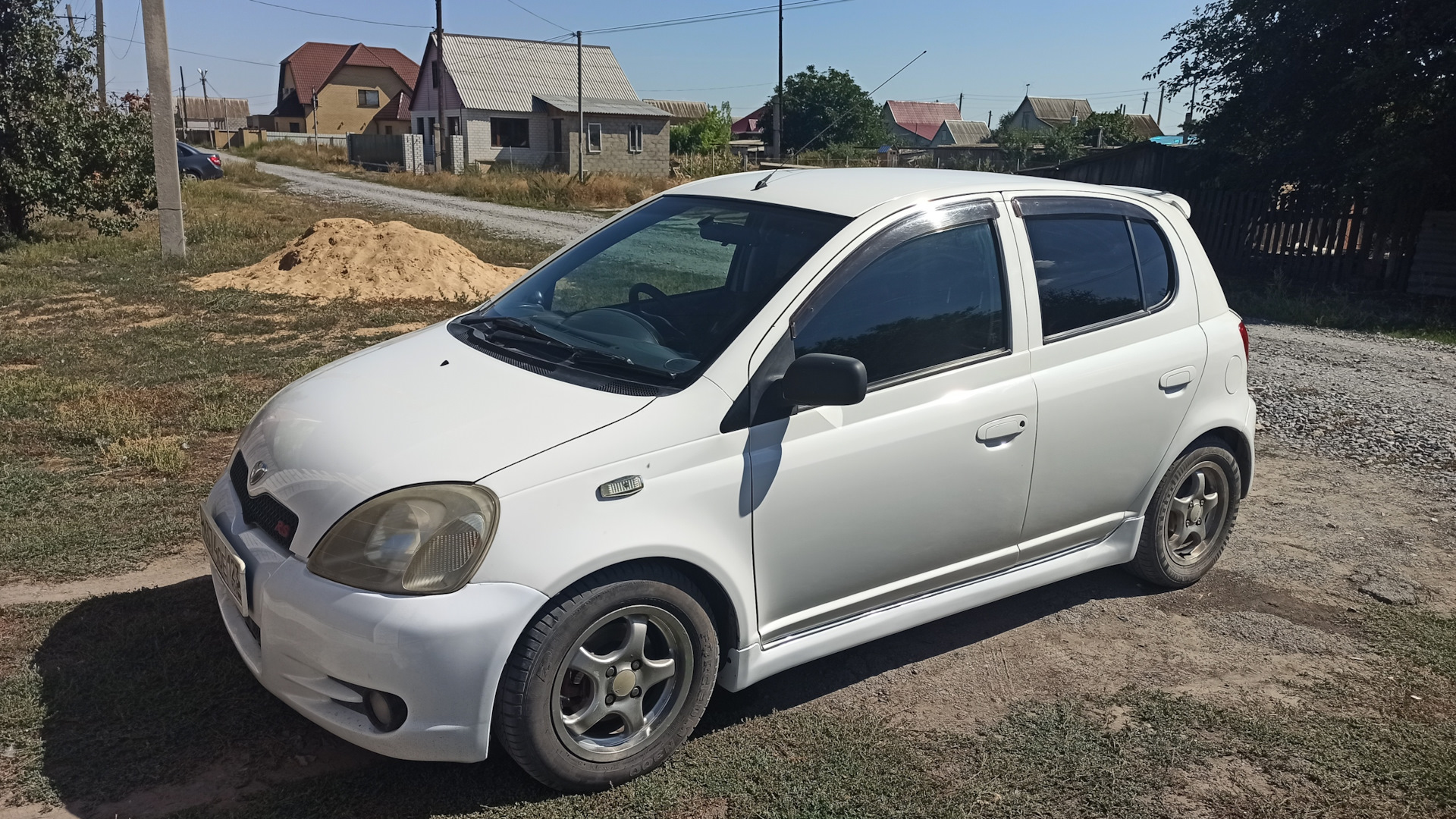 Toyota vitz 2006. 3. Toyota vitz 130 r15. Тойота витц отзывы владельцев. Toyota vitz 130 r15.