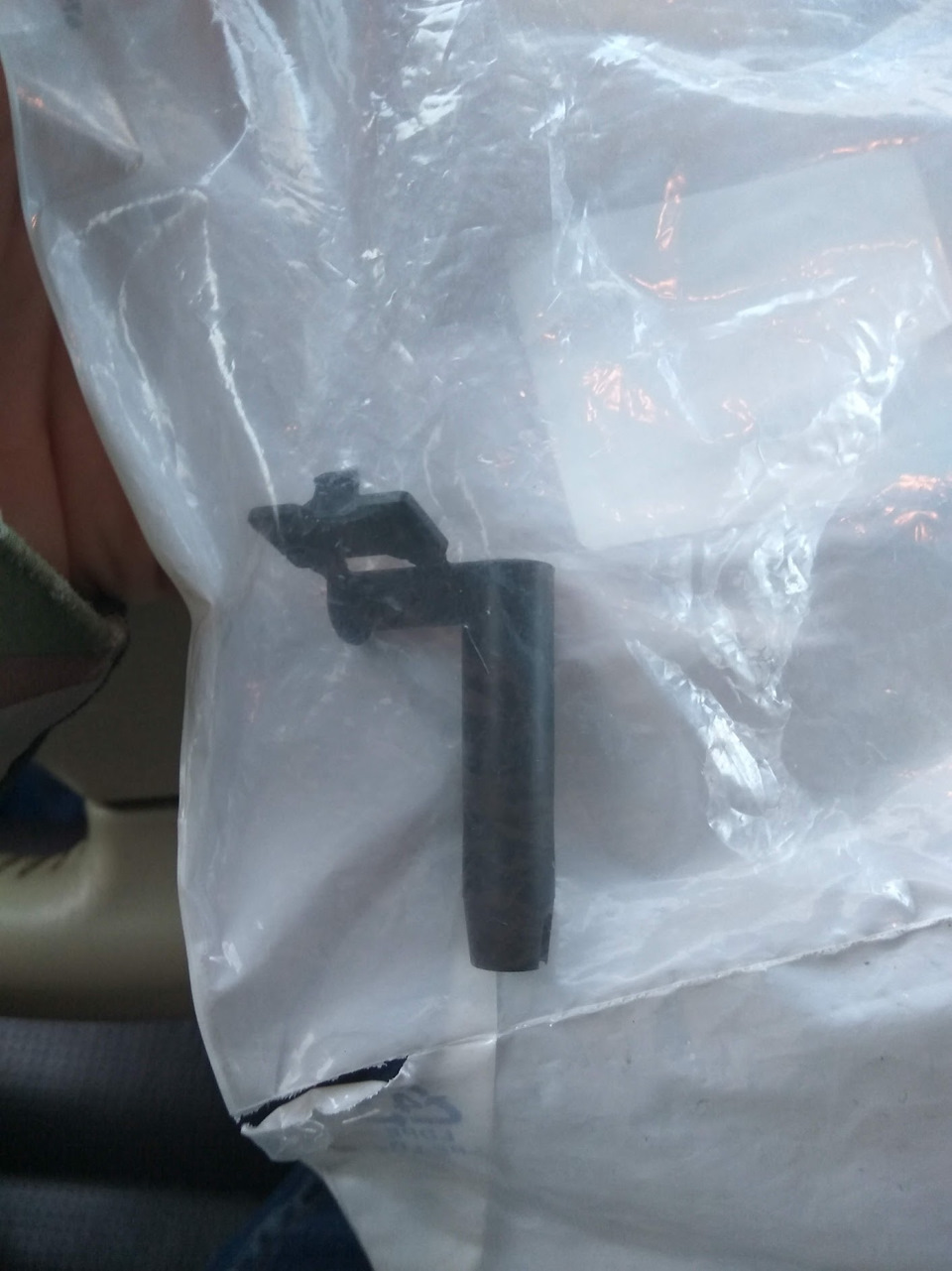 вот что получаем — корпус разъема — Volvo XC70 III