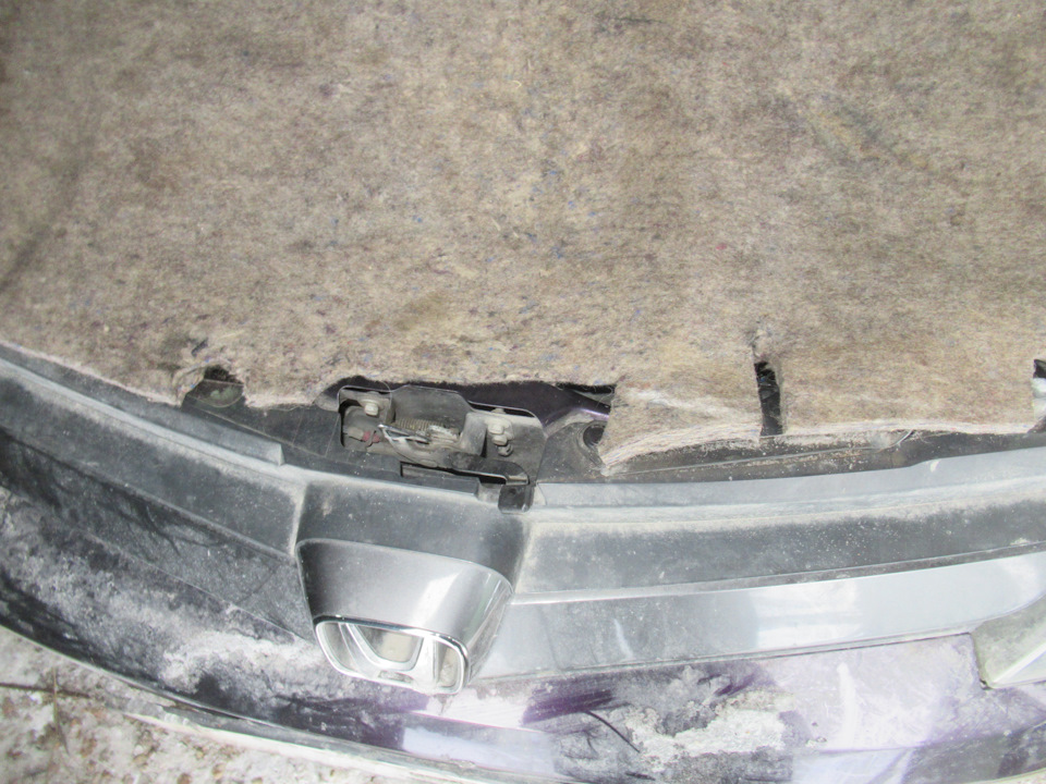 войлок под капот. войлок утеплитель двигателя рено логан. утеплить двигатель. утеплитель для двигателя ваз 2109. теплоизоляция двигателя автомобиля.