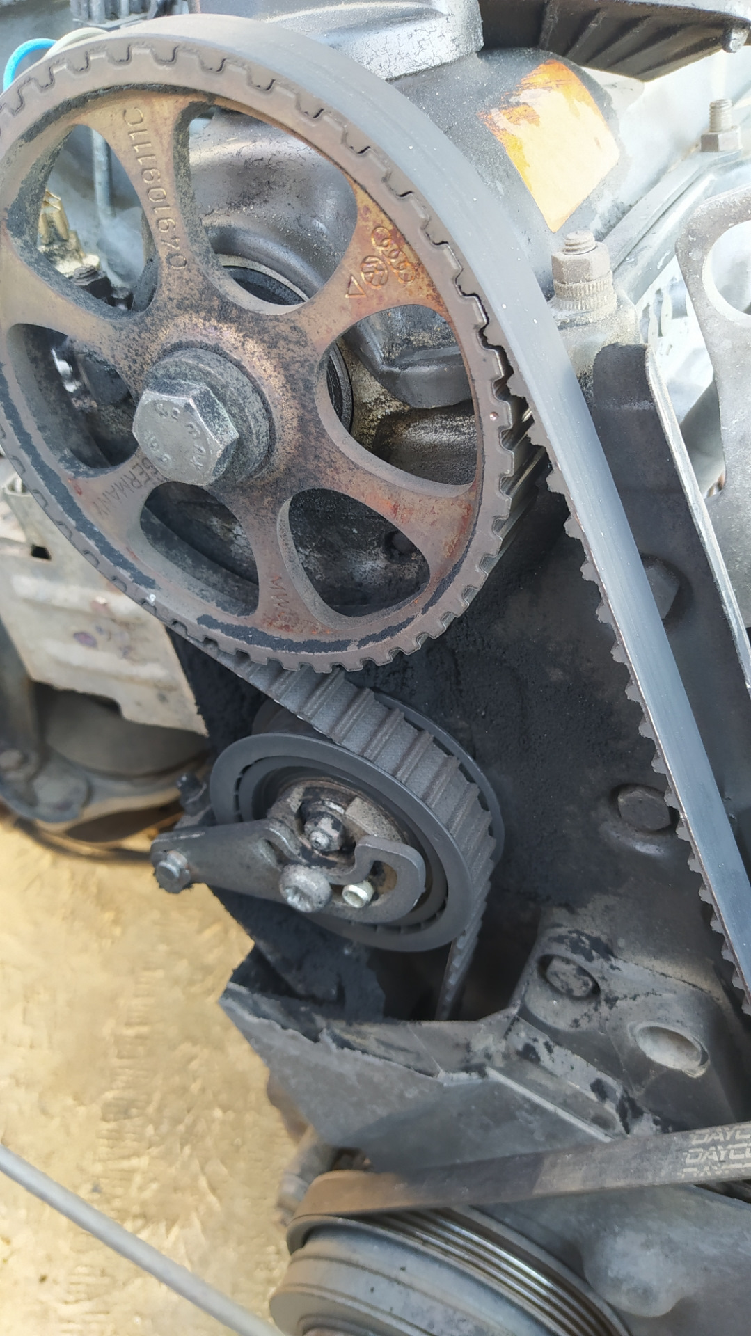 Грм 3 100. Метки грм ауди 100 2. Ремень грм ауди 80. 3. Грм ауди 100 c3.