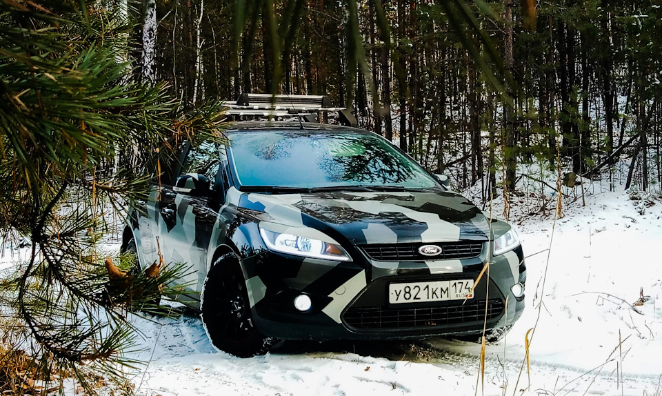 Полная оклейка автомобилей Ford FOCUS пленкой под камуфляж