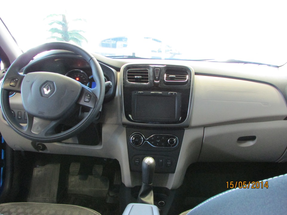 Посещение автосалона Рено.Башавтоком.г.Стерлитамак.Новый Рено-логан ...