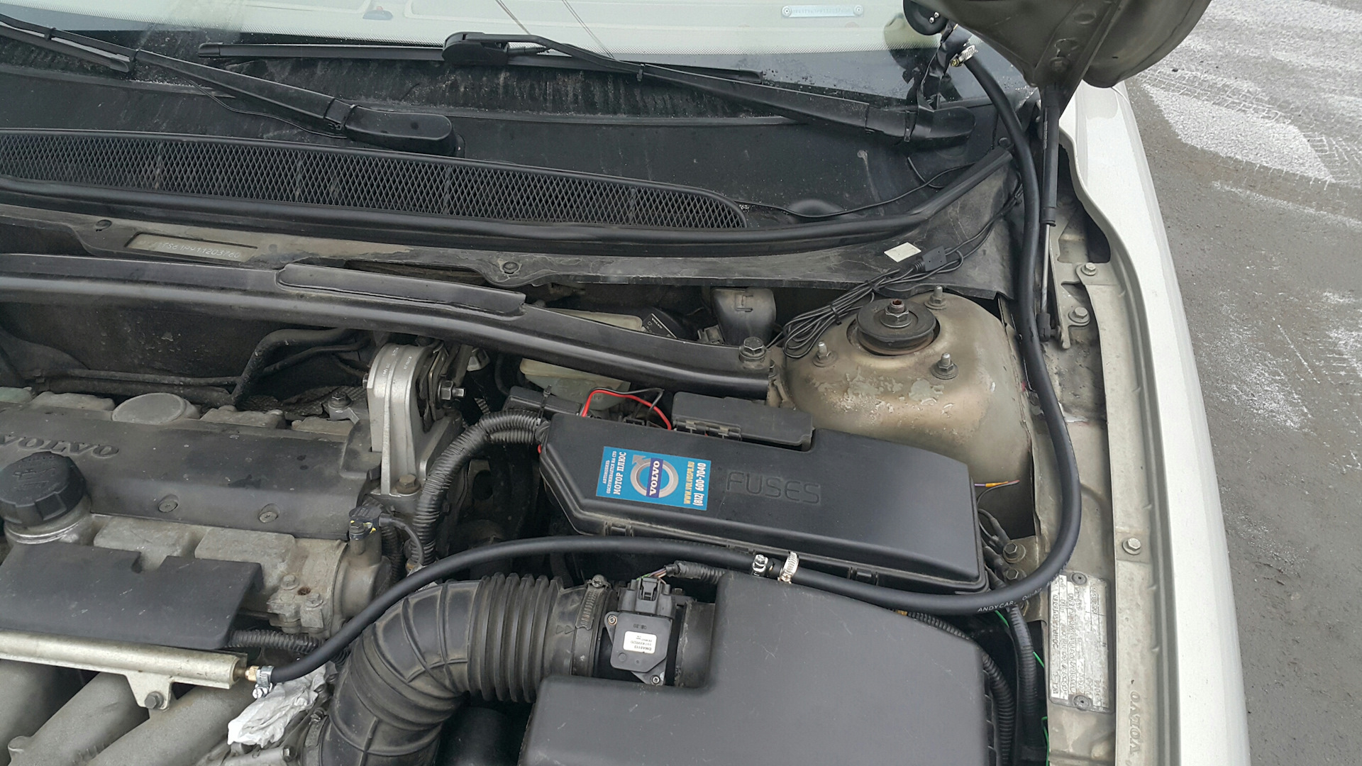Измерил давление в топливной рампе — бортжурнал Volvo S80