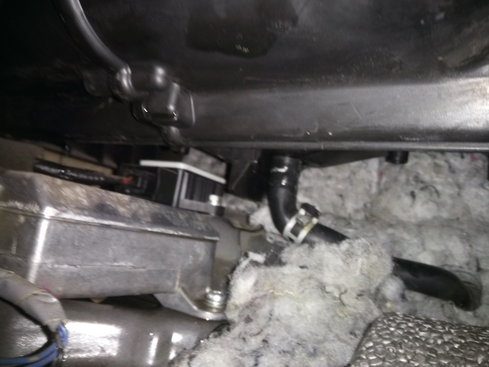 Чистка испарителя кондиционера — Honda CR-V (RE), 2 л, 2007 года ...
