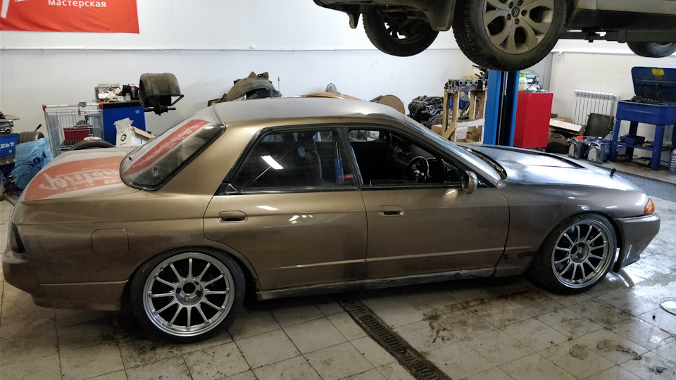 Фото в бортжурнале Nissan Skyline (R32)