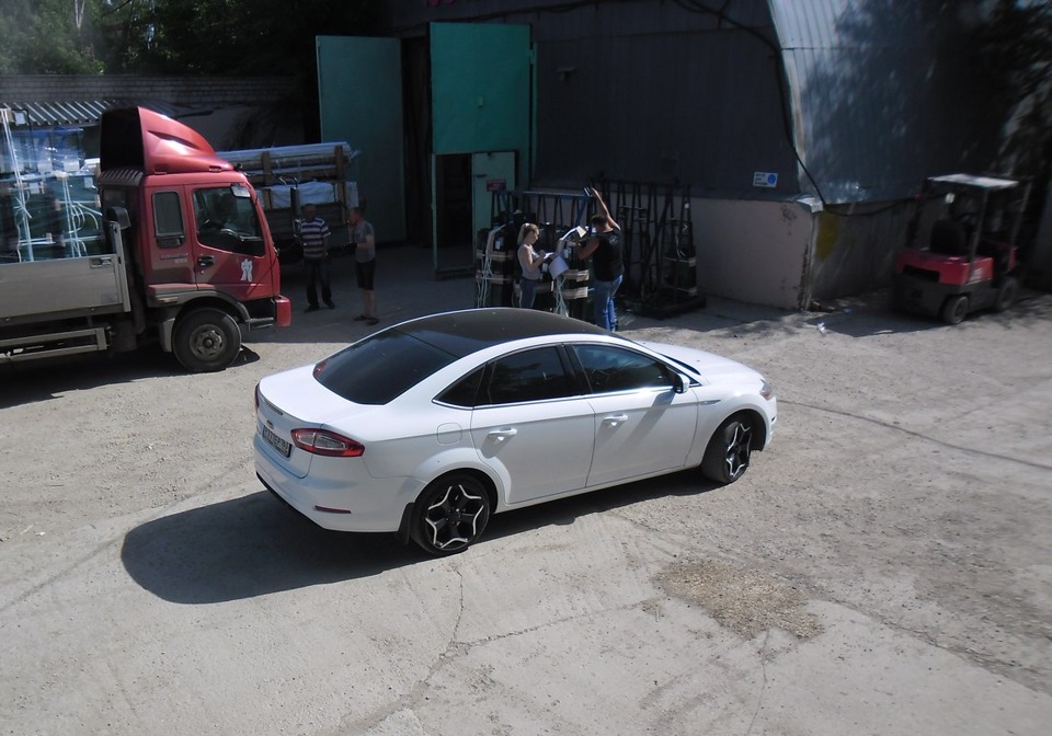 Винил на крышу — Ford Mondeo IV, 1,6 л, 2012 года | тюнинг | DRIVE2