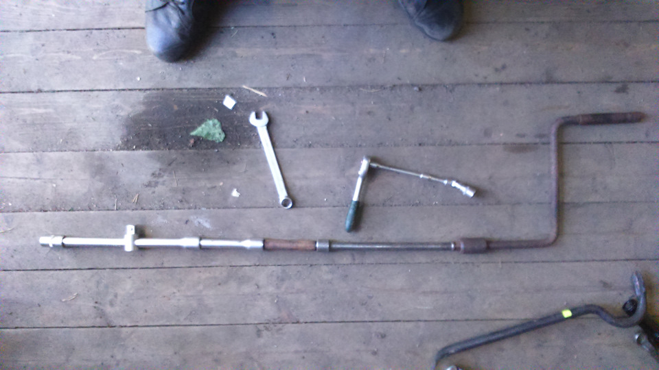 Борьба с дребезгом в рулевой колонке — KIA Rio 5-door (2G), 1,4 л ...