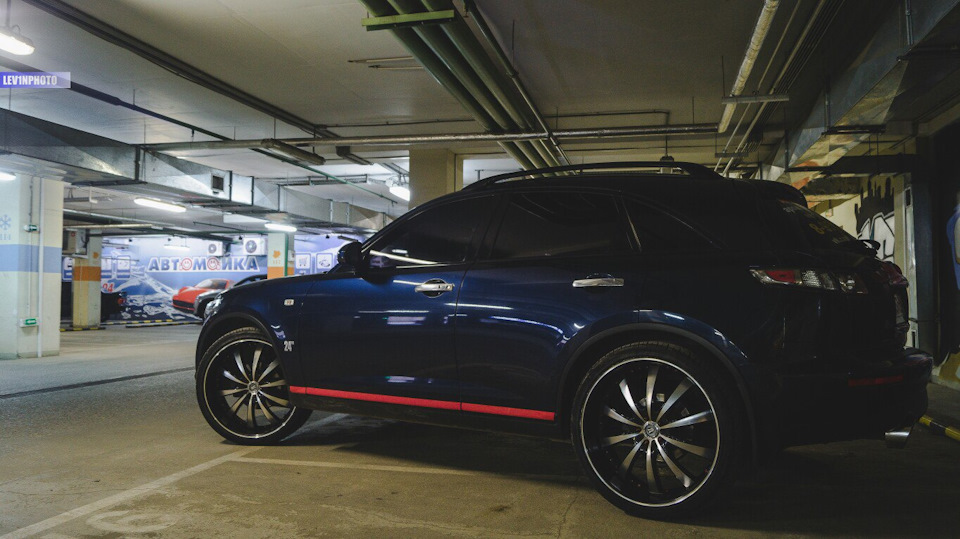 Фото в бортжурнале Infiniti FX (1G)