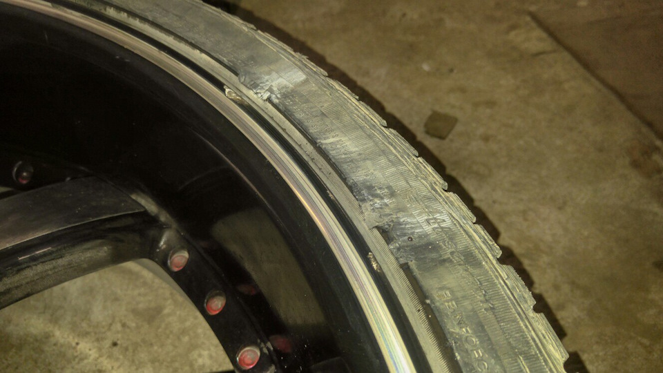 Скол 2 — Infiniti FX (1G)