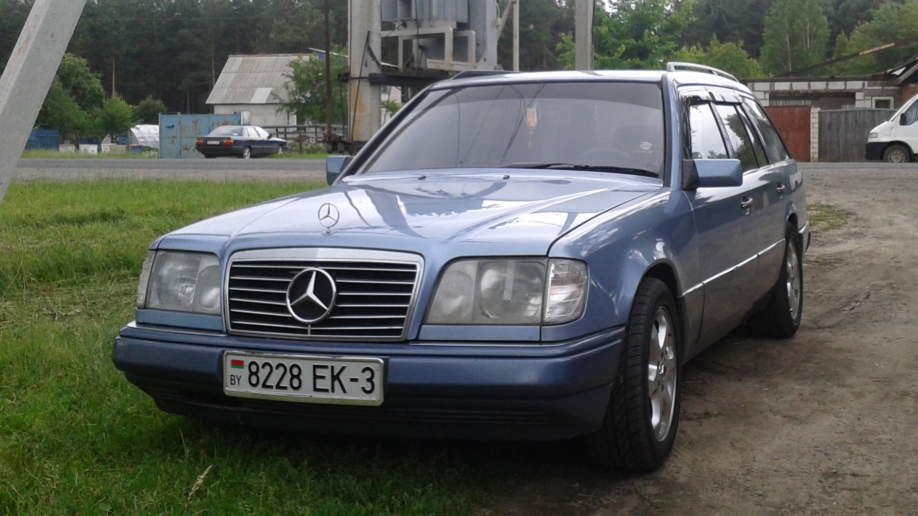 Mercedes-Benz E-class (W124) 2.2 бензиновый 1994 | 2.2i на DRIVE2