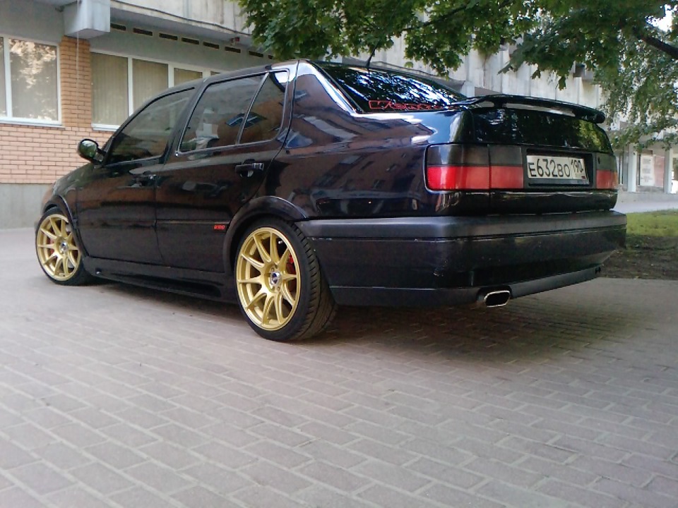 VW Vento колеса r17