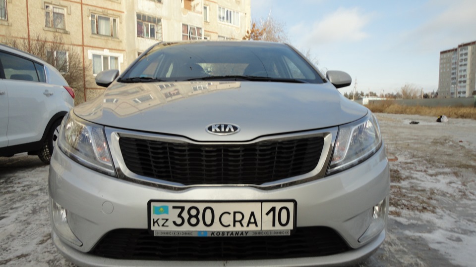 Поцарапал стекло((( — KIA Rio (3G), 1,6 л, 2014 года | просто так | DRIVE2