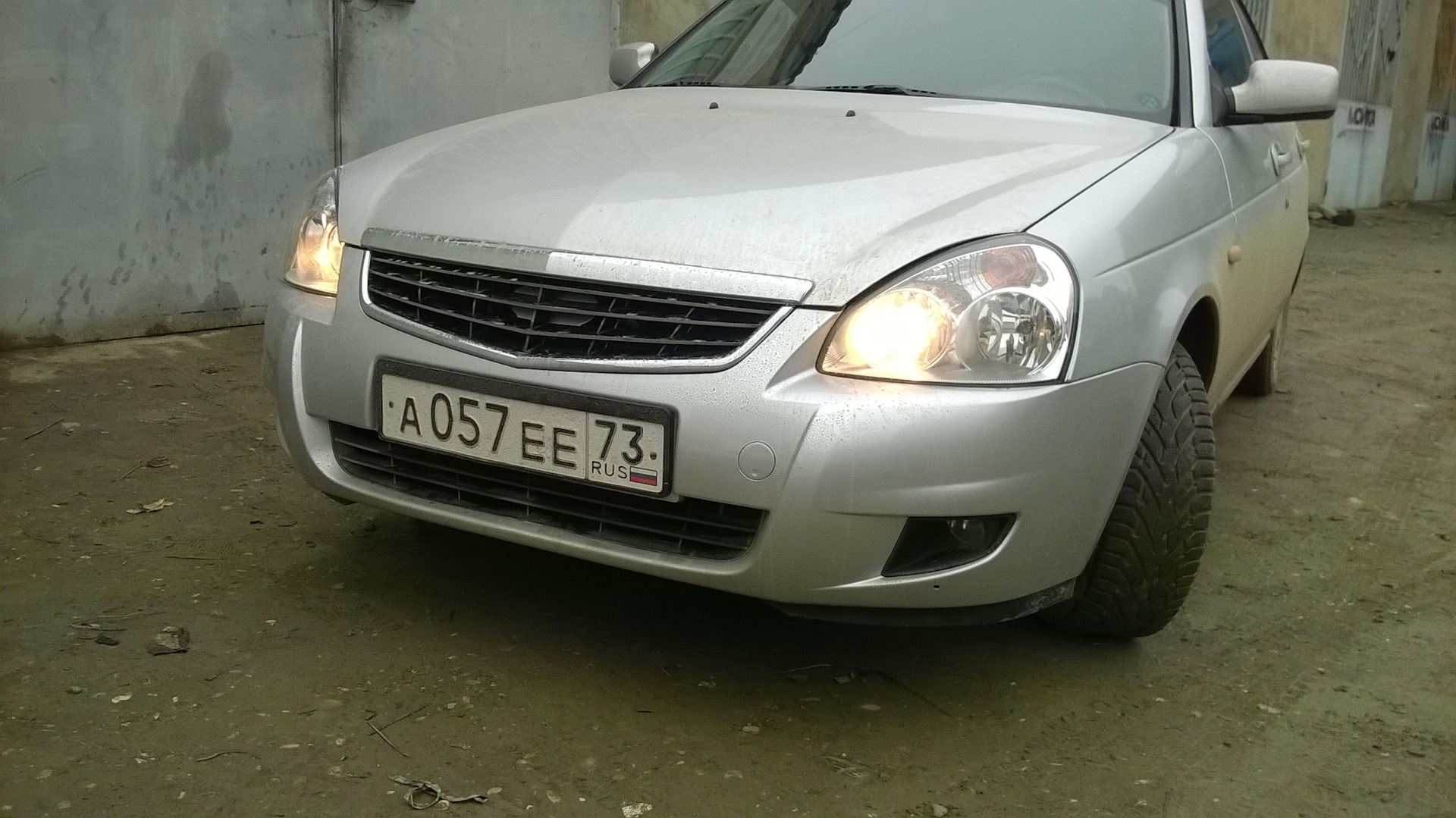 Замена бампера и фар — Lada Приора хэтчбек, 1,6 л, 2010 года ...