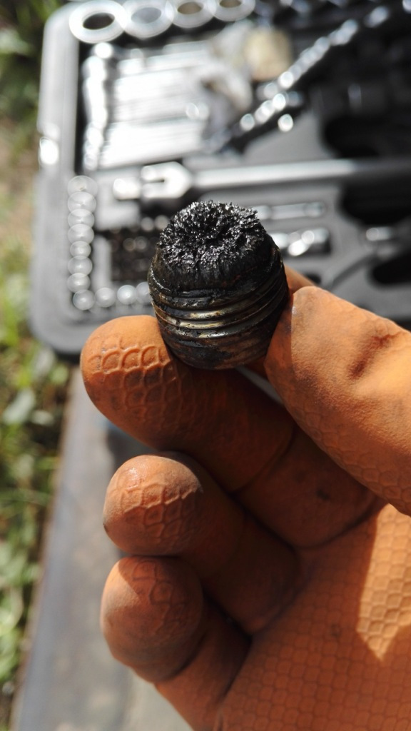 Замена масла в переднем дифференциале и раздатке — Land Rover Discovery ...