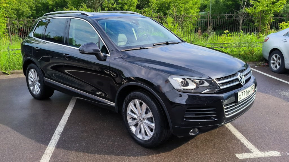Volkswagen Touareg BLACK TOUR