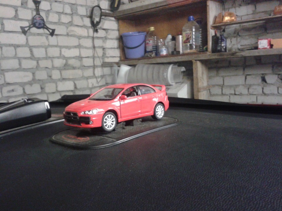 Лансер игрушка. — Mitsubishi Lancer X, 1,8 л, 2008 года | просто так ...