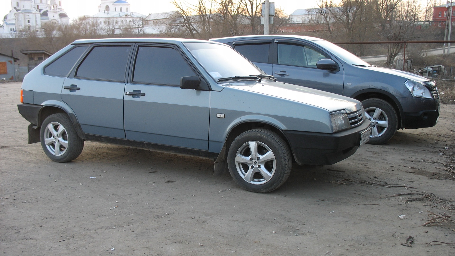 Lada 2109. 