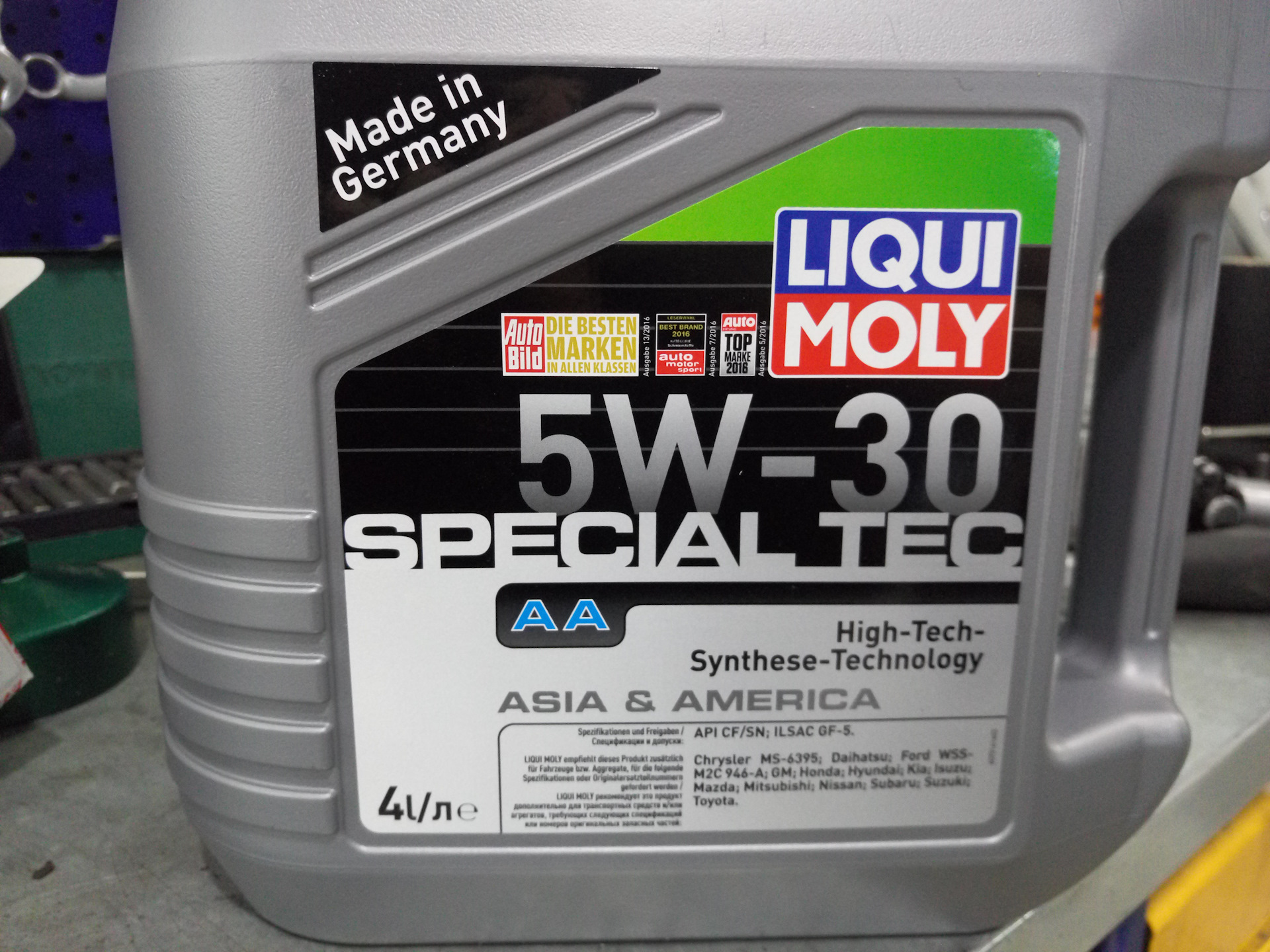 Смена марки масла. Ликви моли a5 b5 5w-30. Liqui Moly 5w30 Asia America. Масло Ликви Молли в тойоту 5w30. Масло Ликви моли в ДВС Тойота 5w30.