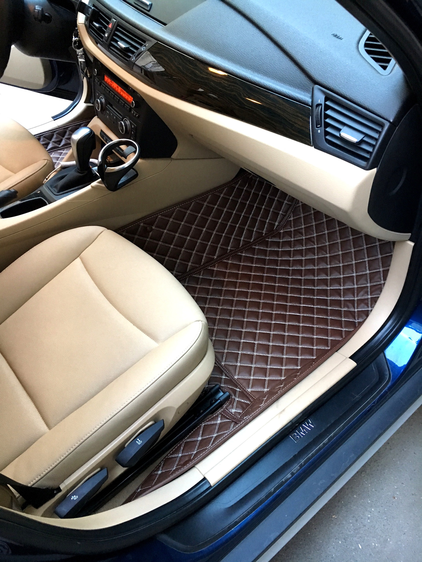 Автомобильные коврики BMW x1