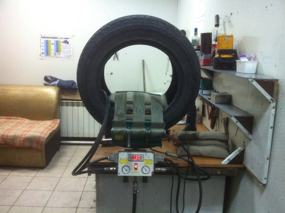 просто ремонт (варка покрышки) — Volkswagen Passat B5, 1,8 л, 2004 года ...