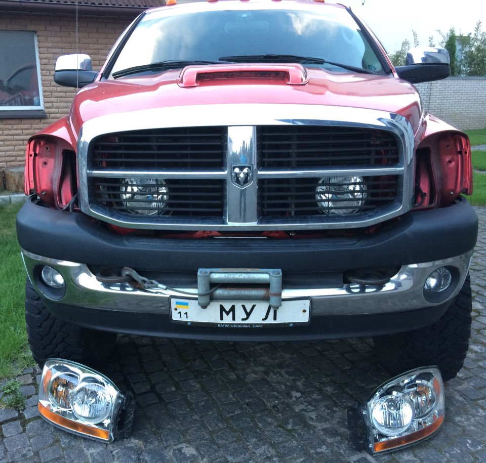 Крепление фар dodge Ram