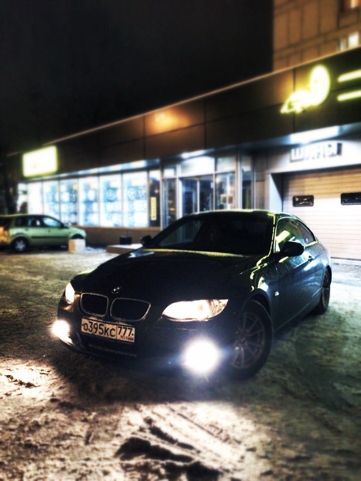 BMW e90 ночью