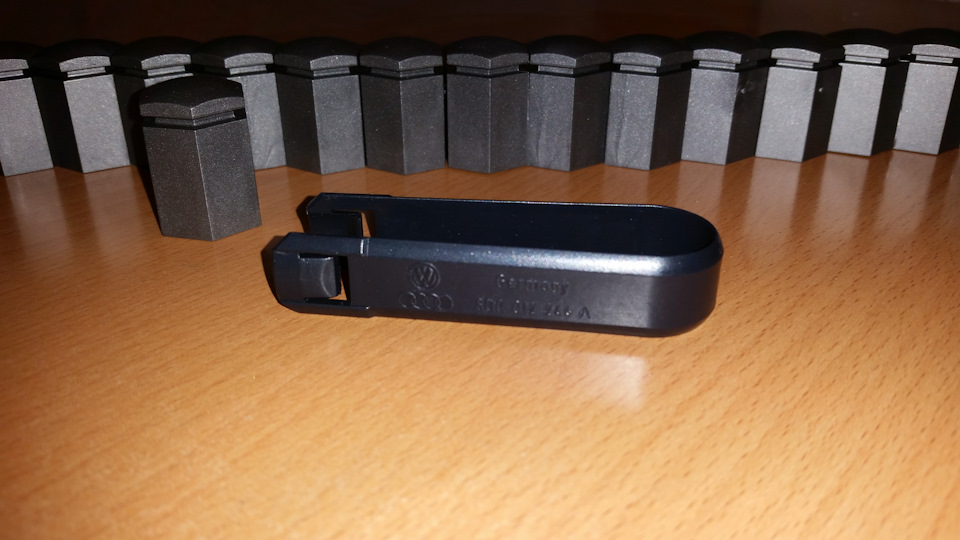 8D0012244A Съемник колпачка VAG | Запчасти на DRIVE2