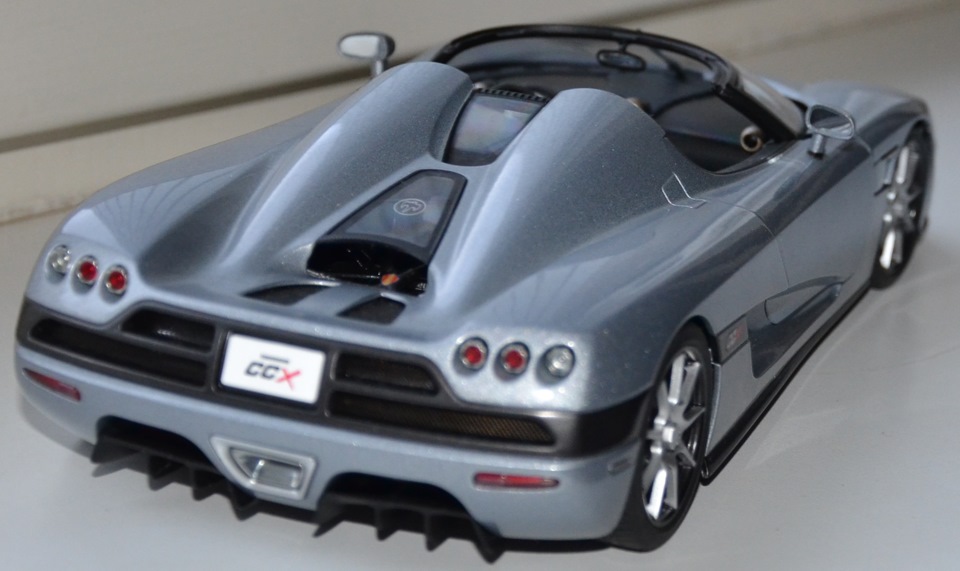 Моделька Koenigsegg CCX