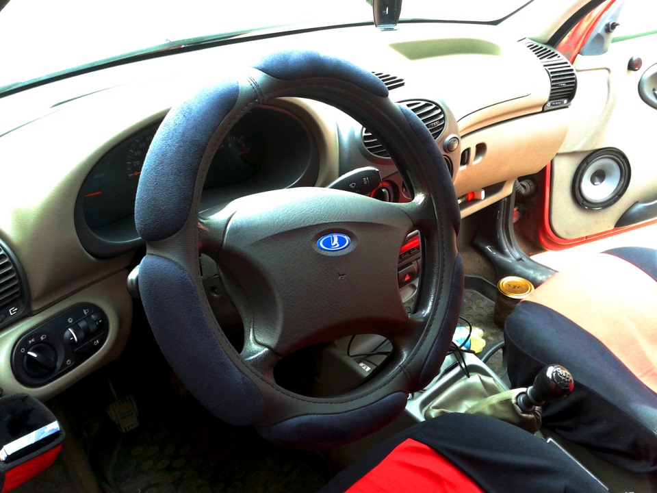 Кусочек салона - Lada Калина седан, 1,6 л, 2008 года стайлинг DRIVE2