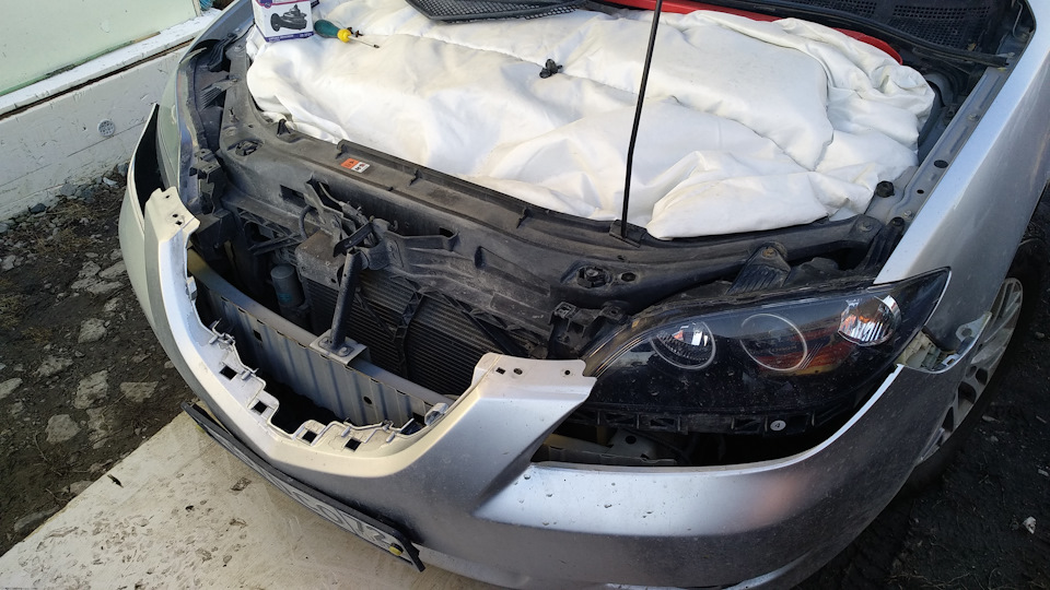 Установка сигналов от "Волги" и заглушек в крышу — Mazda Axela (1G), 1 ...