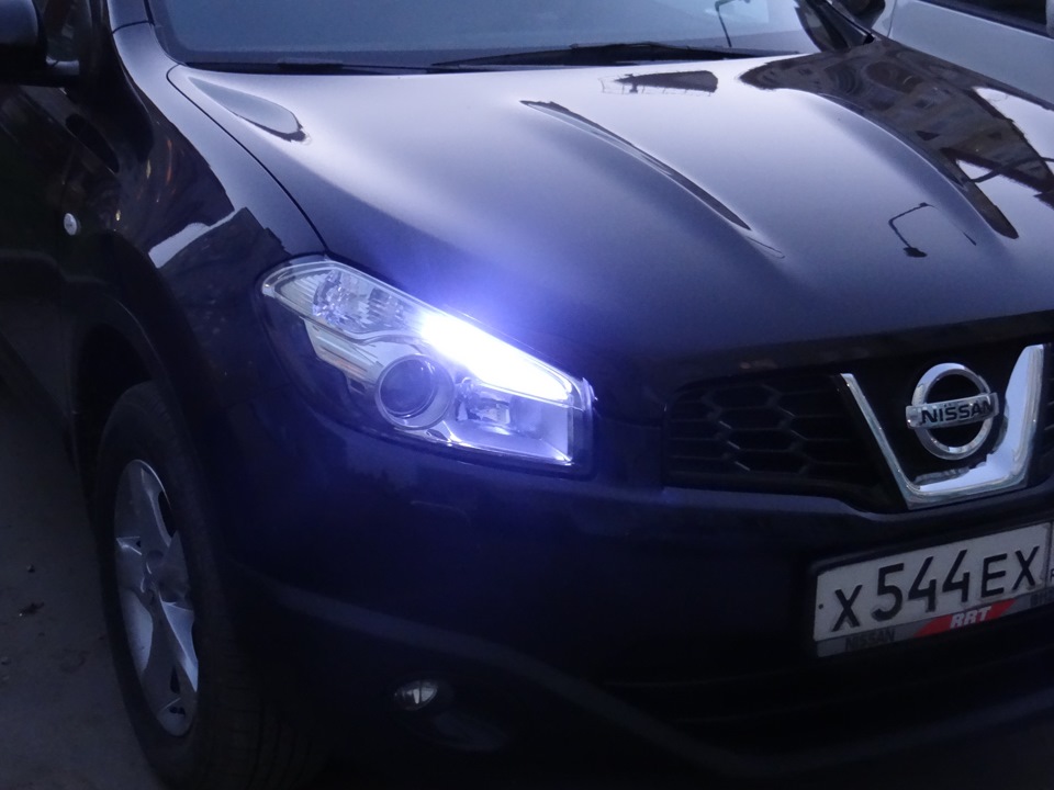 Лампы кашкай. Лампы Габаритные фар Nissan Qashqai. Лампа ближнего света Ниссан Кашкай j10. Nissan Qashqai j10 лампы. Nissan Qashqai j10 лампа ближнего света.