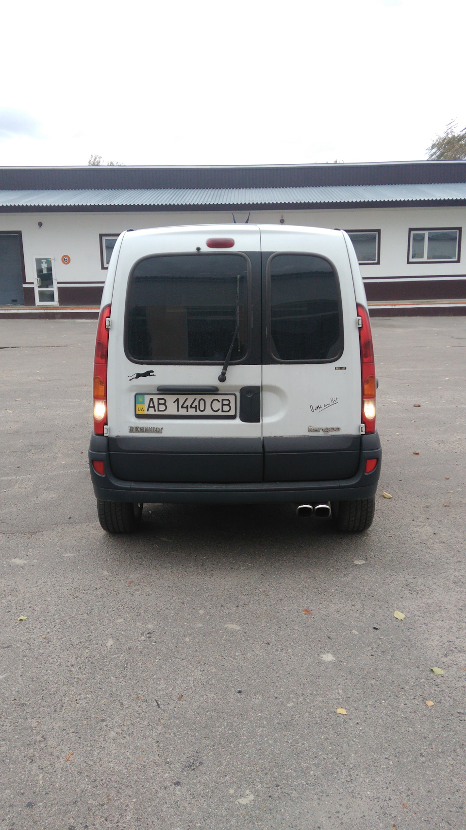 Дополнительный задний ход ну и внешний вид конечно — Renault Kangoo (1G),  1,5 л, 2005 года | стайлинг | DRIVE2