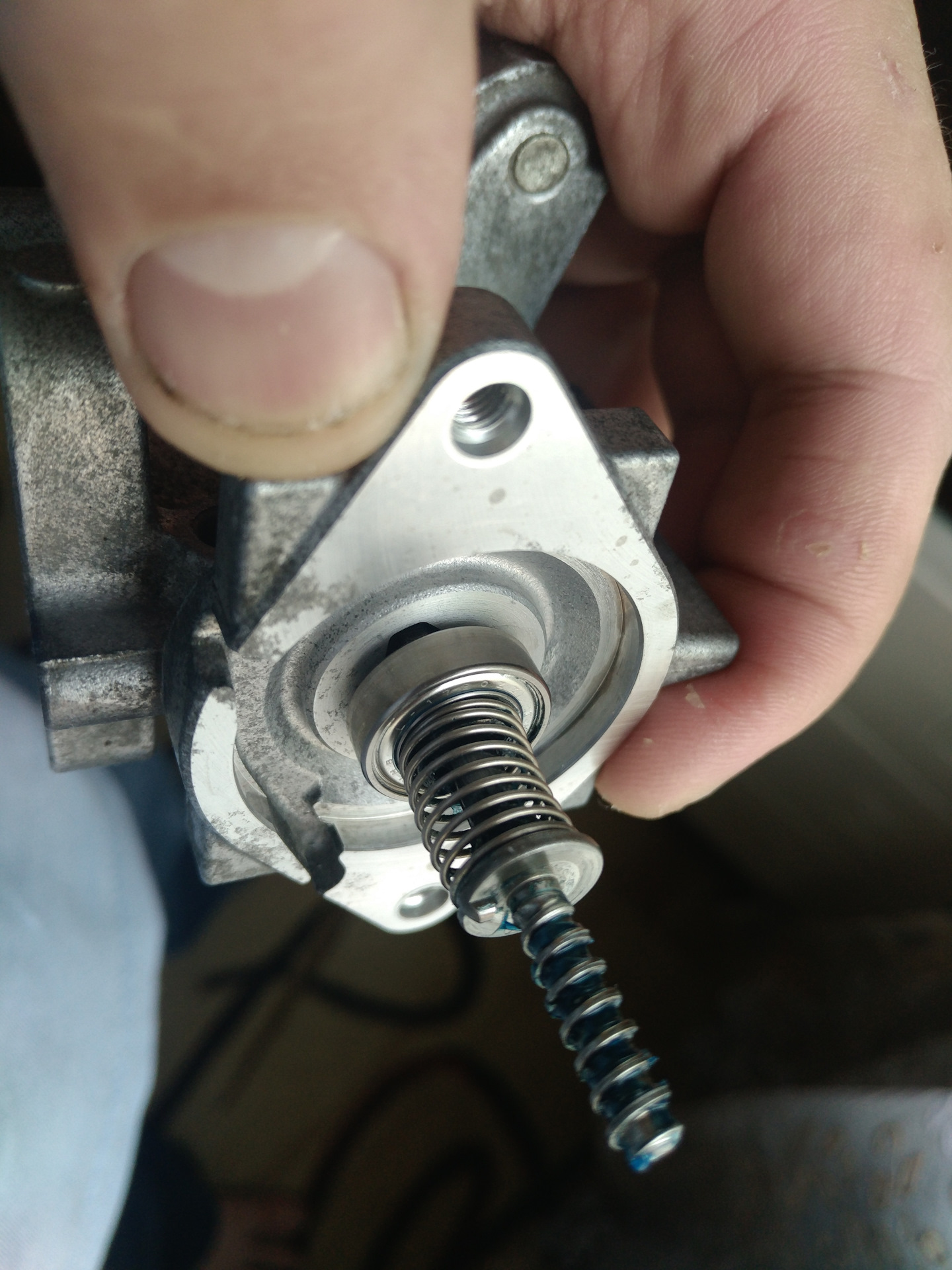 дренажные отверстия в бмв е70. чистка 30 30. Bmw f30 дренажные отверстия. чистка 30 30. Volvo xc90 дренаж кондиционера.