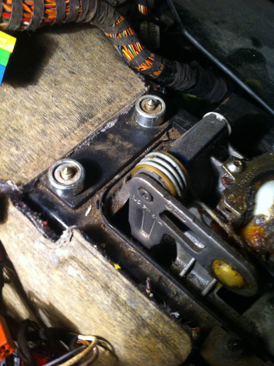 Как снять кулису?!((( — Volkswagen Jetta IV, 1,8 л, 2001 года | другое ...