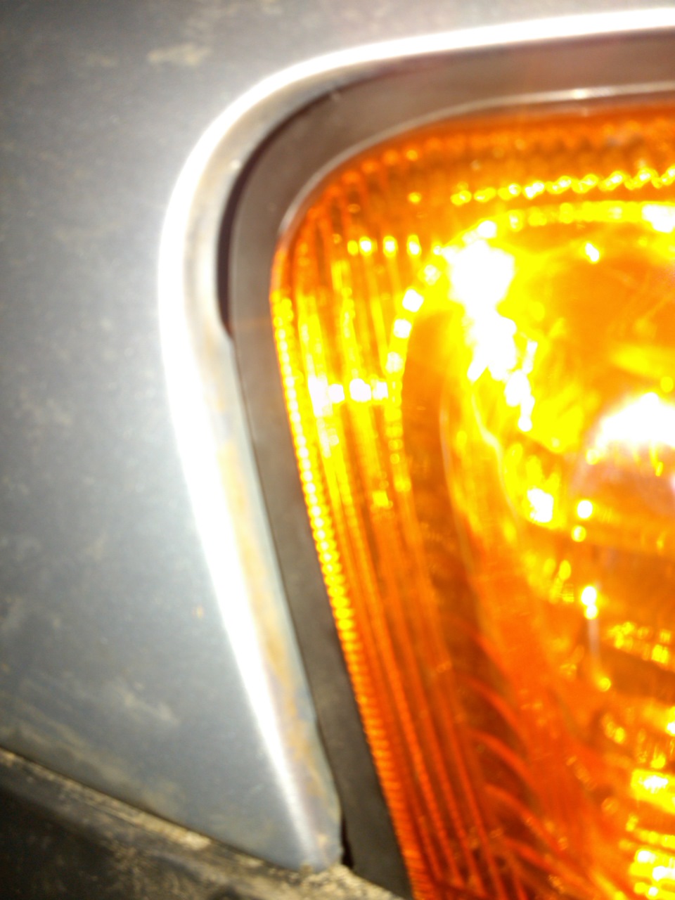 Повторитель поворота поло седан. Разъем повторителя поворотов калина. Повторитель поворота ваз 2112. Замена поворотника. Поворотник гранта.