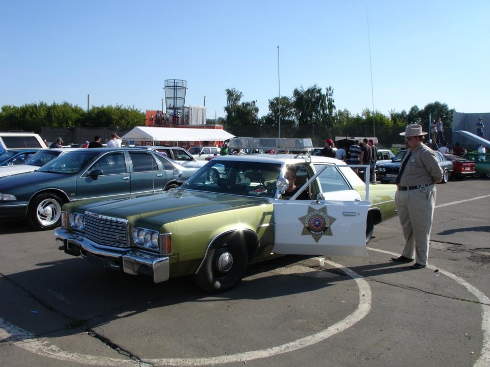 Sacramento Sheriff cars