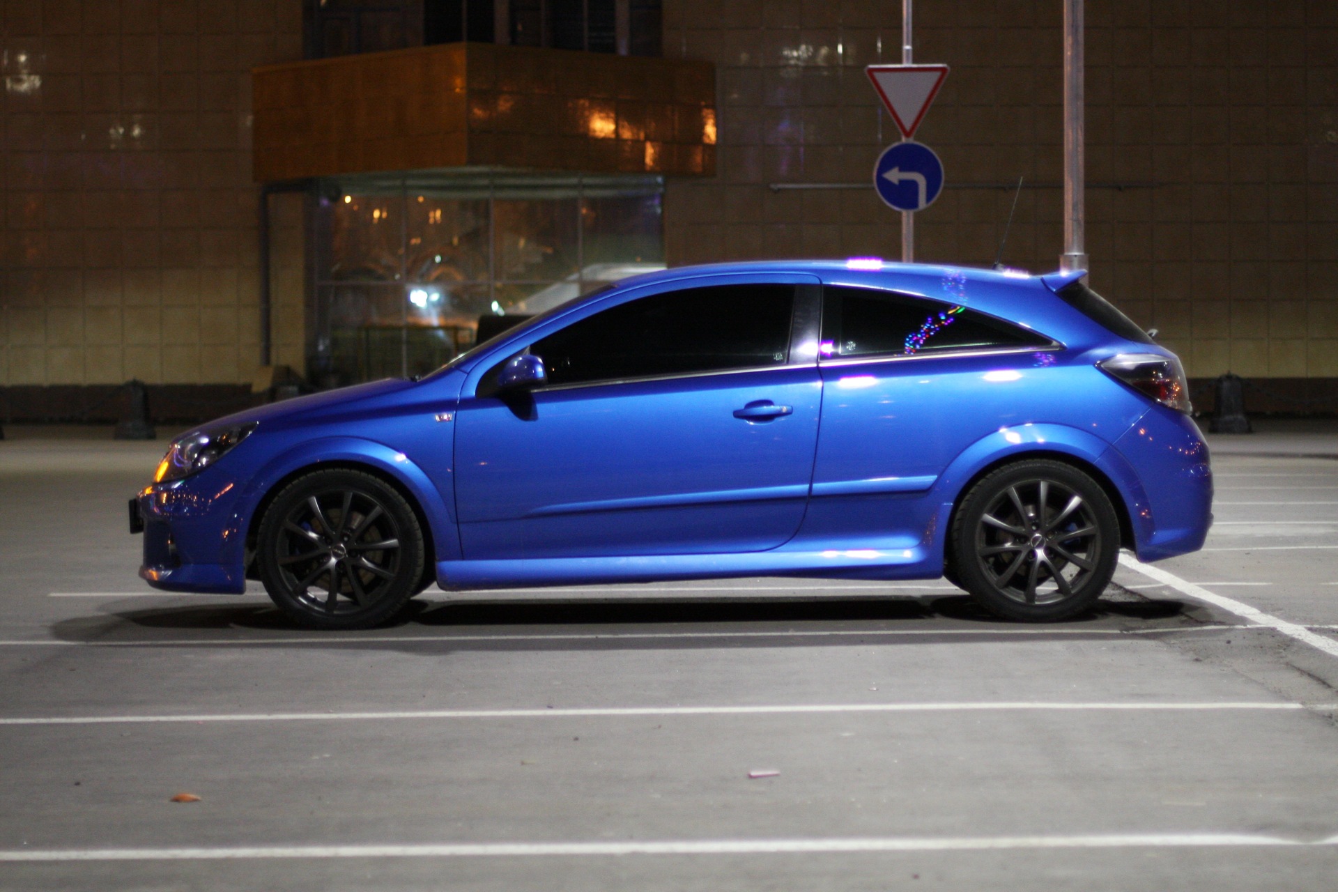 Разболтовка опель н. Opel Astra h OPC. Opel Astra GTC OPC 2008. Opel Astra OPC 2008. Opel Astra OPC 2007.