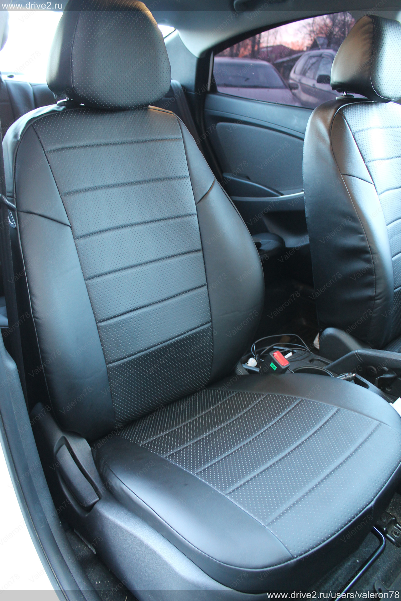 натянуть чехлы из экокожи