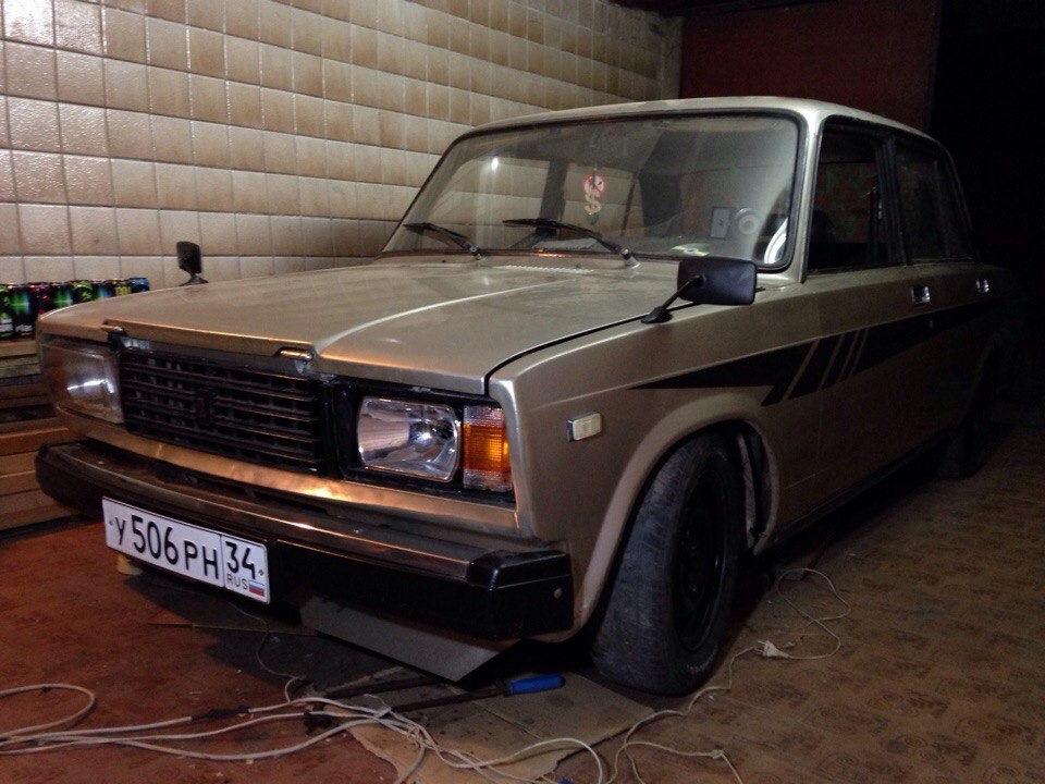 Custom Lada 2107