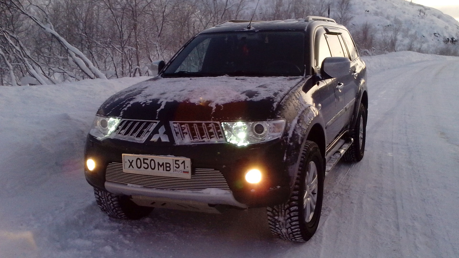 Митсубиси паджеро спорт 2 2.5 дизель. Митсубиси Паджеро спорт номера 999.