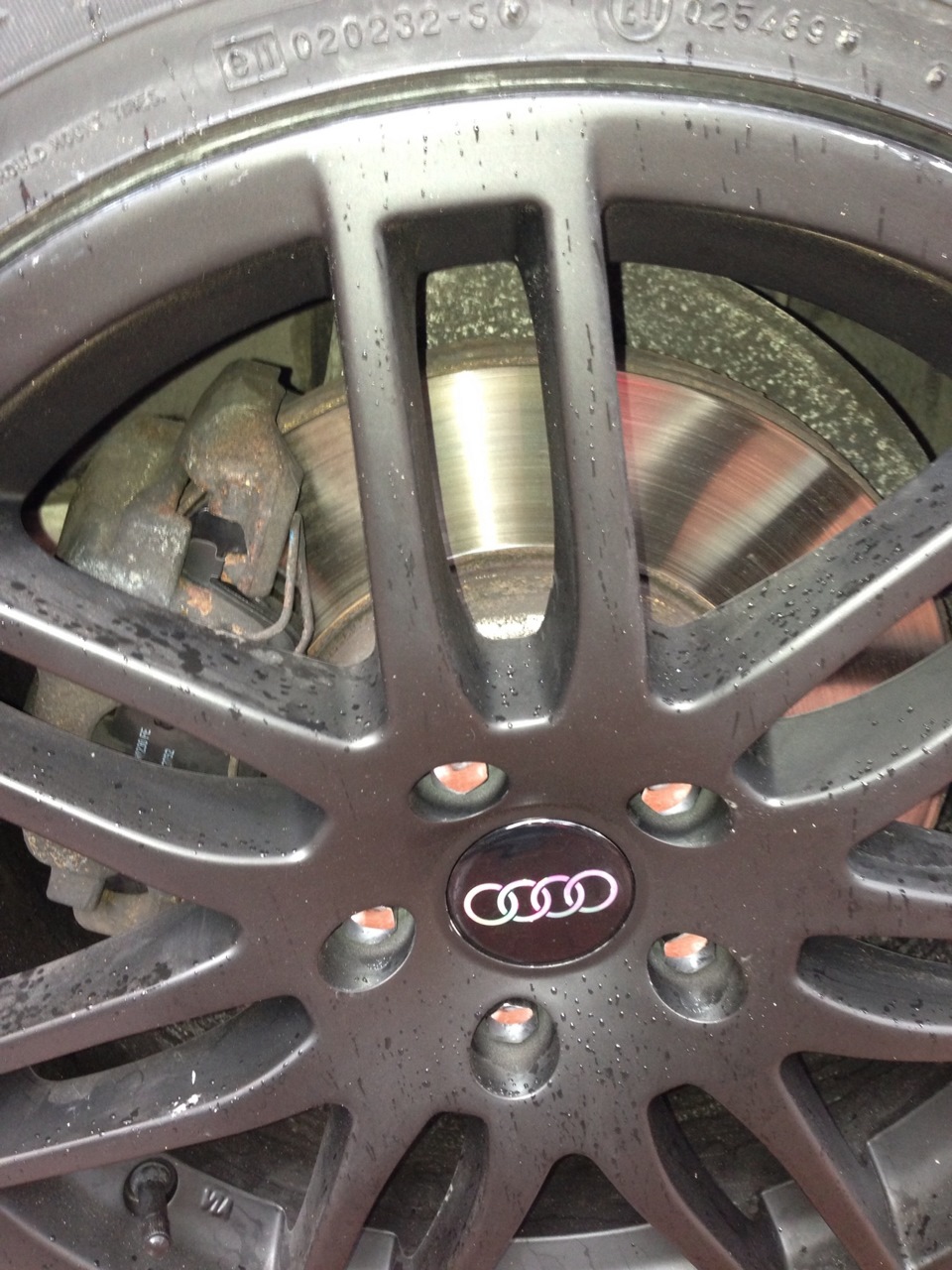 Как покупка колес обернулась покраской суппортов) — Audi A4 (B8), 1,8 л ...