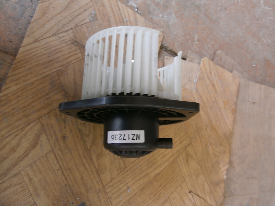 Поменял моторчик печки - Mitsubishi Lancer X, 2,4 л, 2007 года запчасти DRIVE2