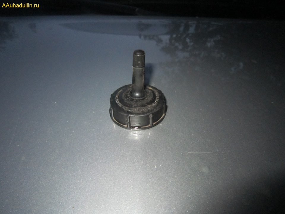 Как заменить тормозную жидкость своими руками — Renault Logan (1G), 1,6 ...