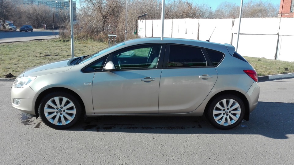 Opel Astra 1.6 115 ЛС