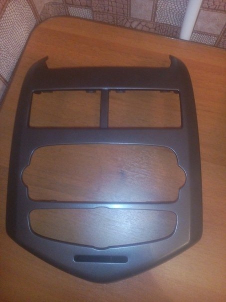 Продам штатную магнитолу, саб, рамку коврик в багажник Авео 2012 ...