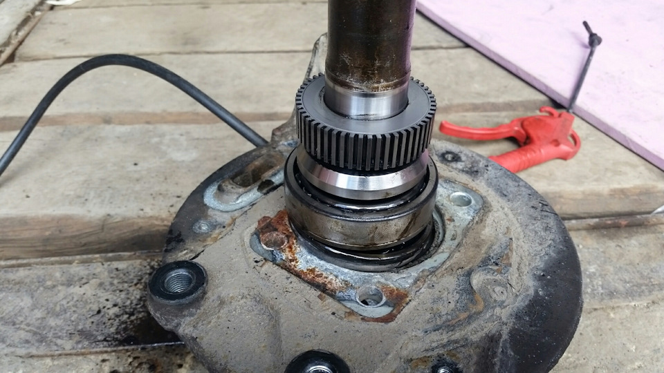 Решился разобрать заднюю ступицу. — ТагАЗ Tager 3D, 2,9 л, 2010 года ...