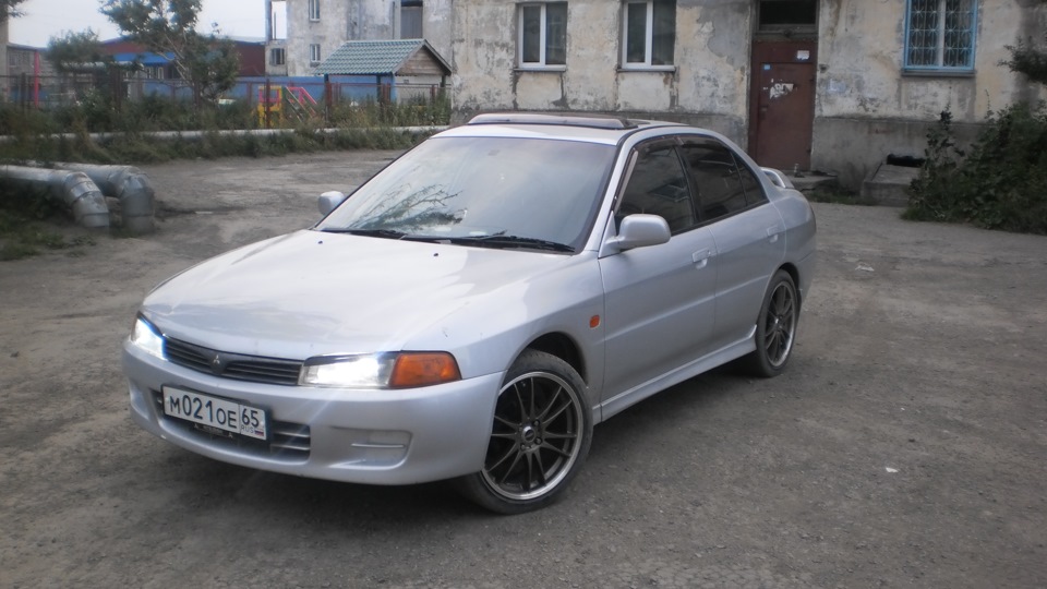 Митсубиси мираж 5. Митсубиси Мираж 1997. Mitsubishi Mirage 5. Митсубиси Мираж 1997 купе. Митсубиси Мираж 1997 года.